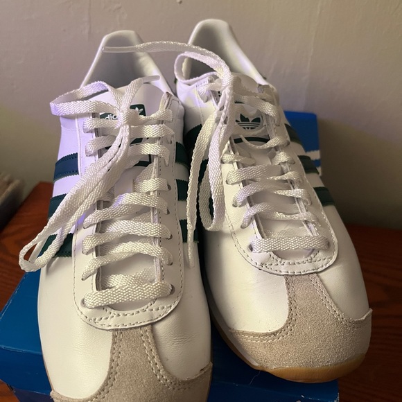 adidas Originals COUNTRY // White Green FZ0013 - Picture 3 of 6